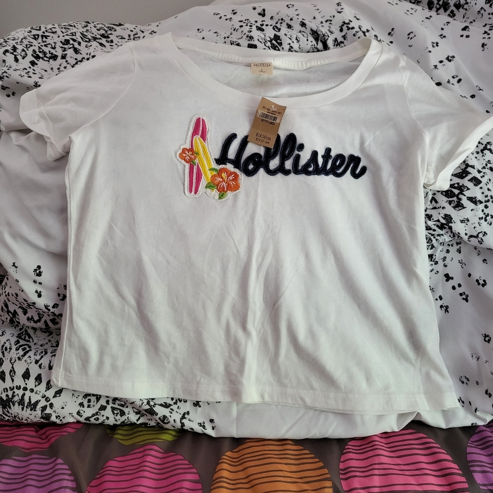Hollister Tee Shirt